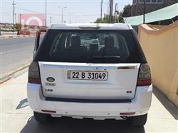 لاند روفر LR2